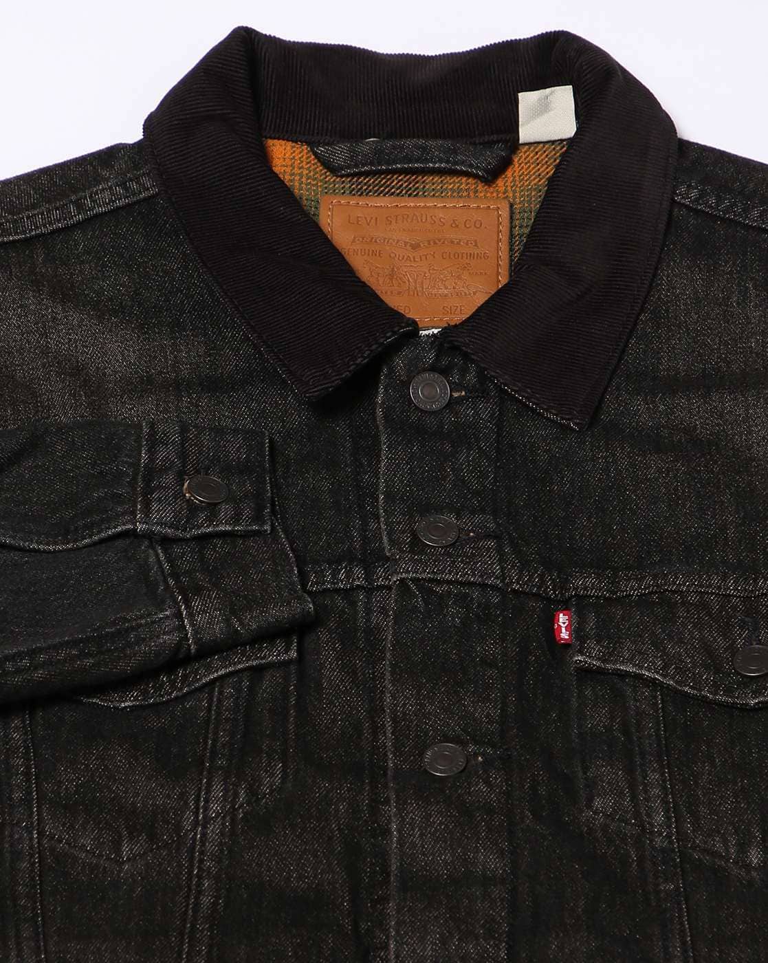 Buy LEVI'S Men Regular Fit Trucker Jacket Online | Ajio.com