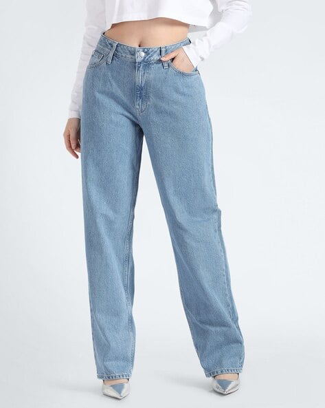 Calvin Klein Jeans Women Lightly Washed Straight Jeans