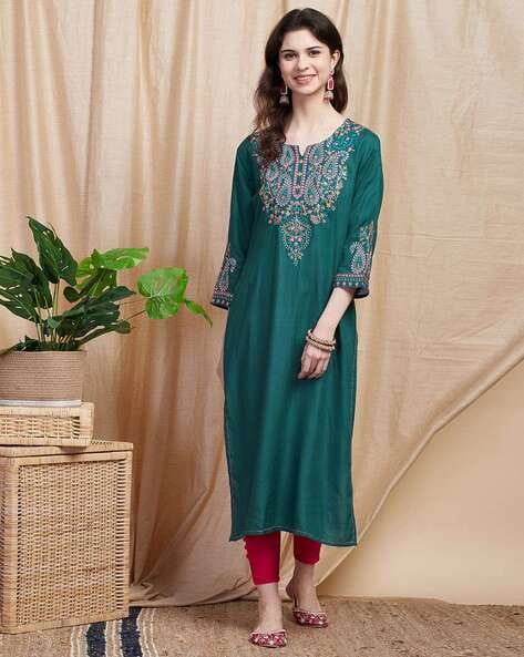 Green Kurtas for Women by Fashor Online | Ajio.com
