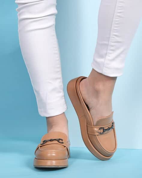 Women Round-Toe Slip-On Shoes