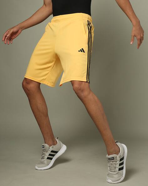 Training Essential Pique Stripes Sports Shorts