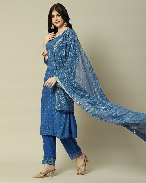 Rangriti Women Printed Straight Kurta with Pants & Dupatta
