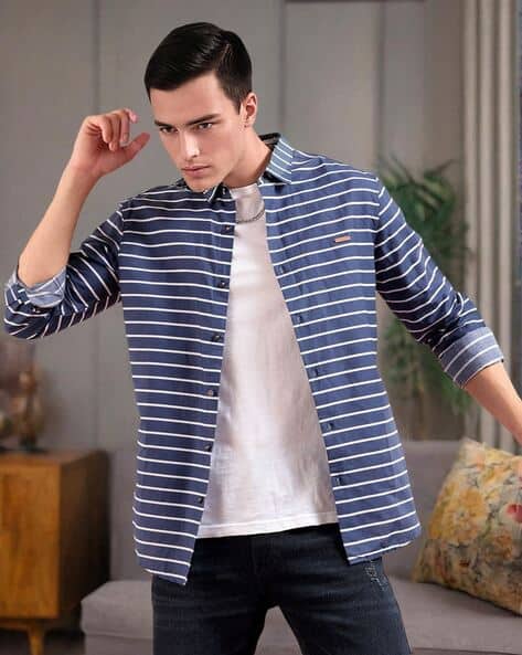 Men Striped Slim Fit Shirt with Patch Pocket