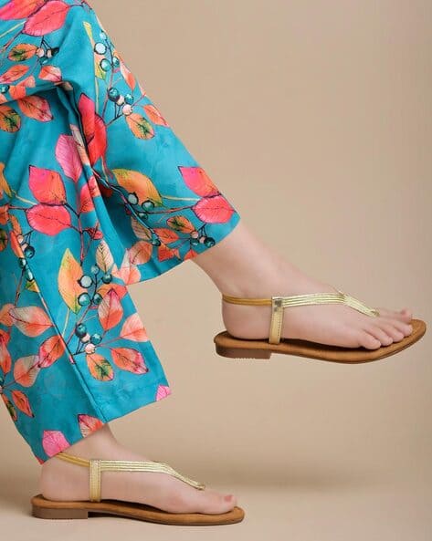 Shoetopia Women Sling-Back Regular Fit Flat Sandals