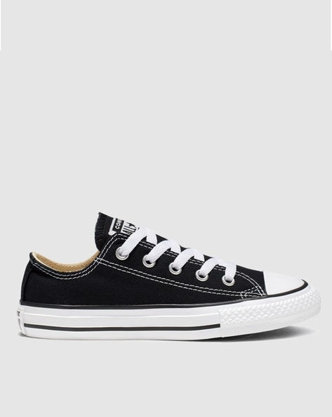 Converse shoes in black online