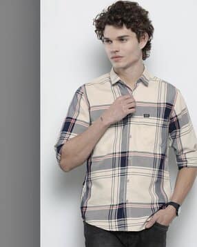 the indian garage co Men Checked Regular Fit Shirt-picture-15