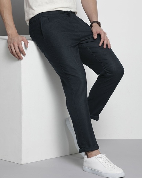 Men Slim Fit Flat-Front Chinos