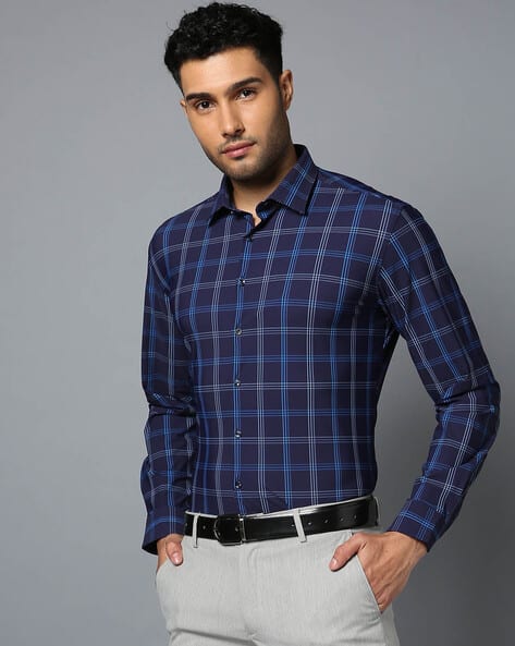 VAN HEUSEN Men Checked Slim Fit Shirt