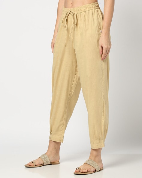 Women Pin-Tuck Straight Pants Price in India