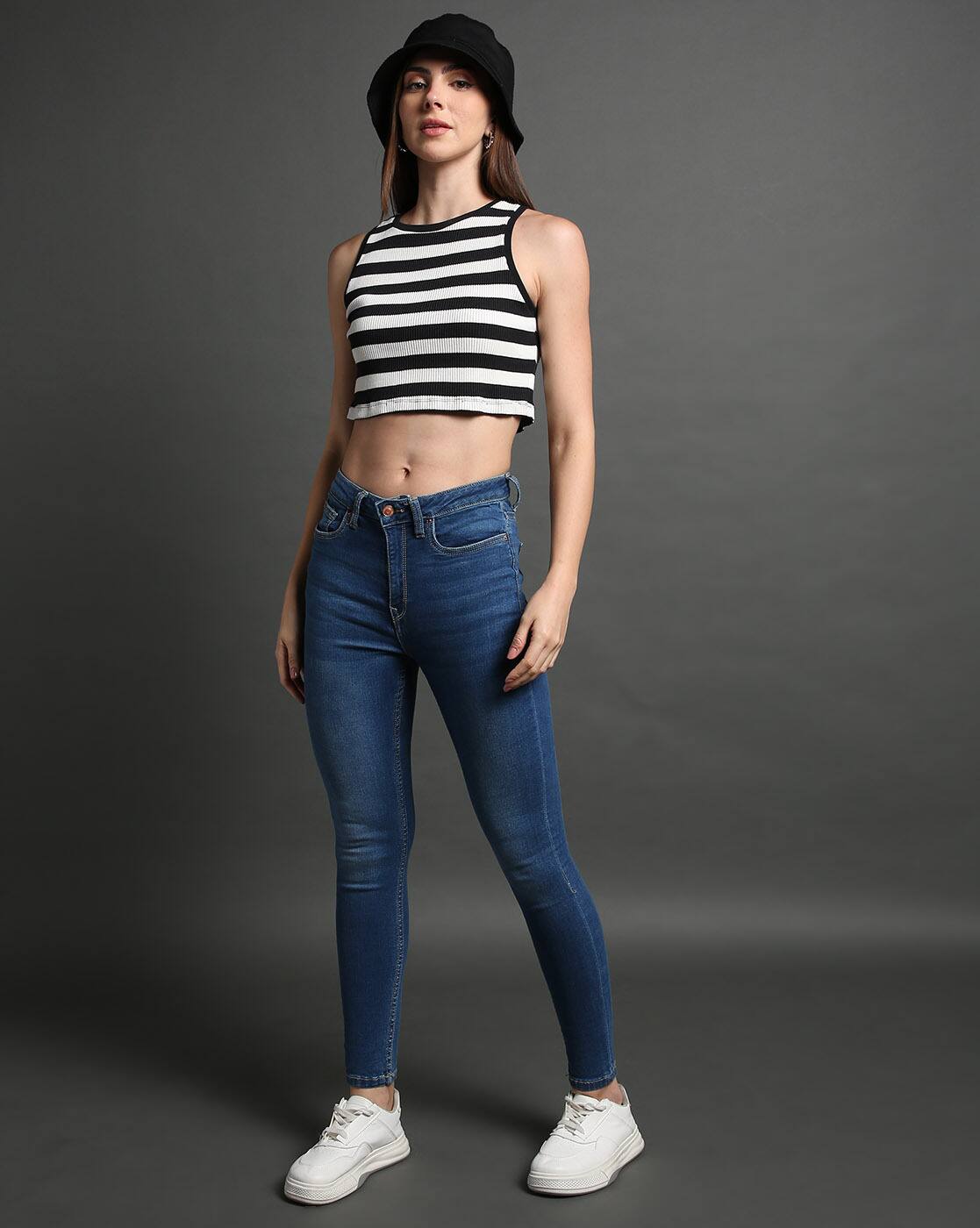 Women Lightly Washed Regular Fit Jeans