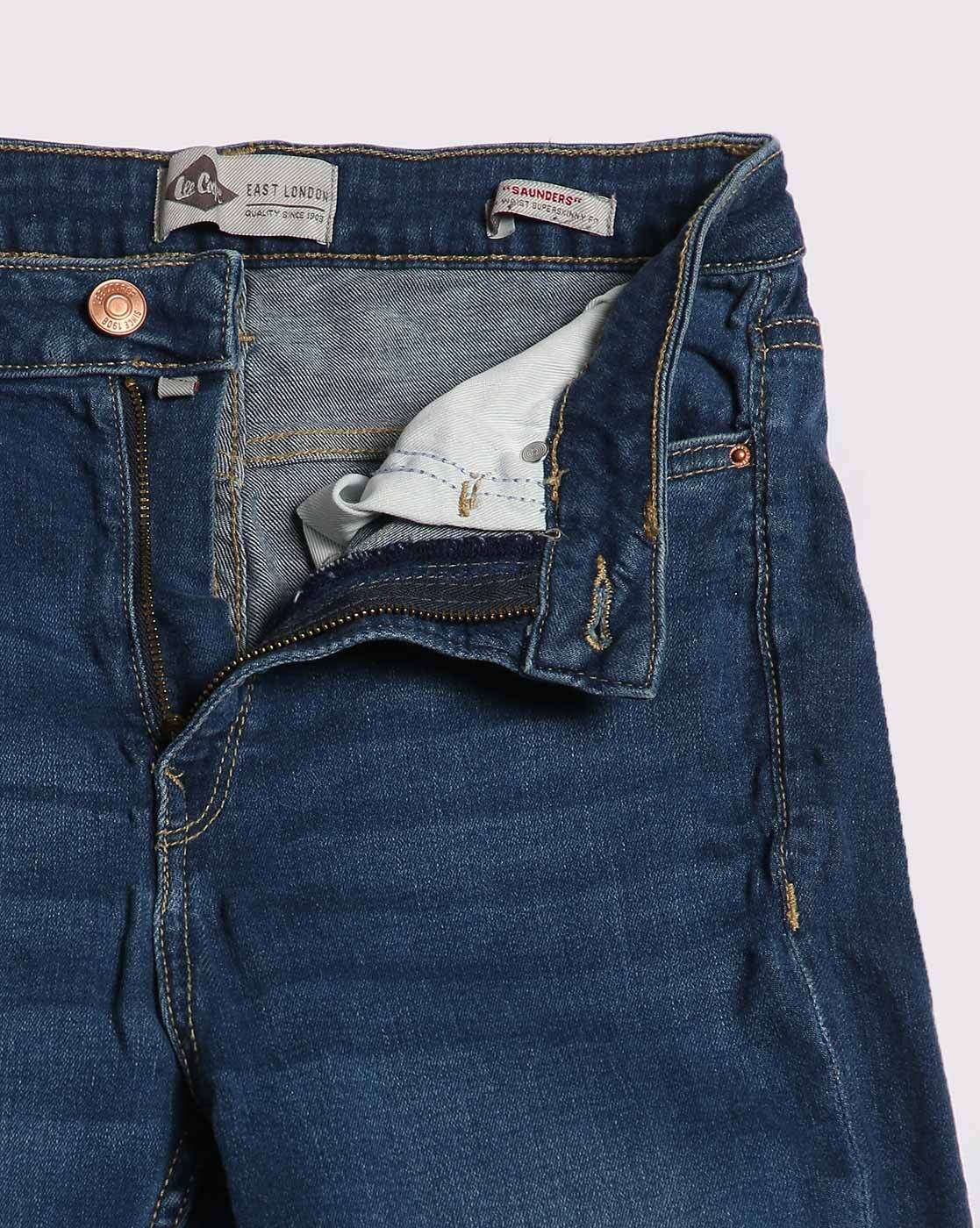Women Lightly Washed Regular Fit Jeans