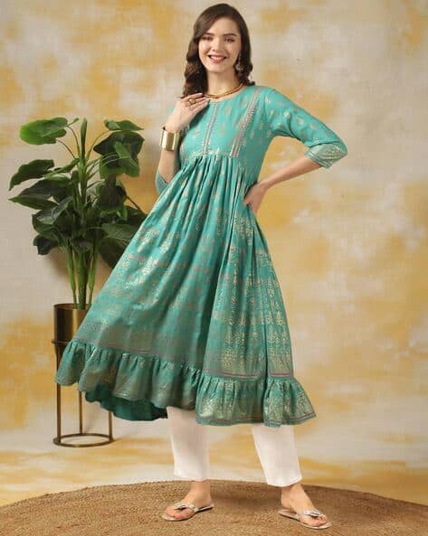 Women Embellished Calf Length Flared Kurti with Pant Set
