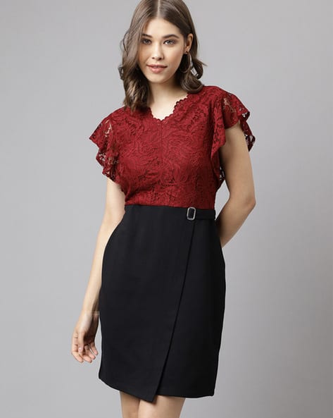 fitted lace wedding dress Latin Quarters Women Maroon V-Neck Lace A-Line Midi Dress main image 0