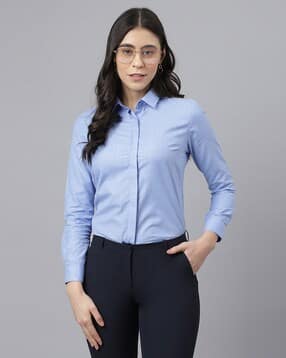 Women Spread-Collar Regular Fit Shirt-image-3