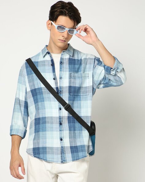 Men Checked Relaxed Fit Shirt