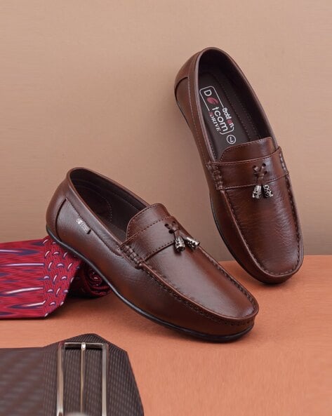 Action Men Round-Toe Slip-On Loafers