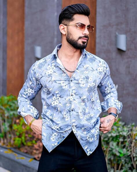 Men Floral Print Regular Fit Shirt with Cuffed Sleeves