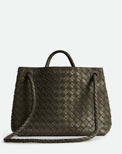Buy BOTTEGA VENETA Andiamo Medium Top Handle Bag Online | Ajio.com