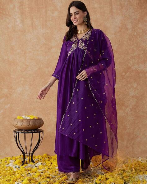 Women Embroidered Straight Kurta Suit Set