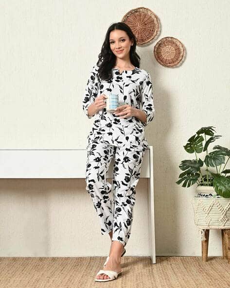 Women Floral Patten Top Pyjamas Set