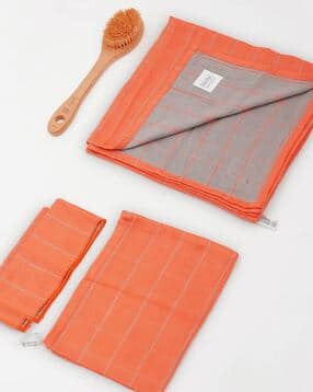 Set of 4 Checked Towels Sets-image-14
