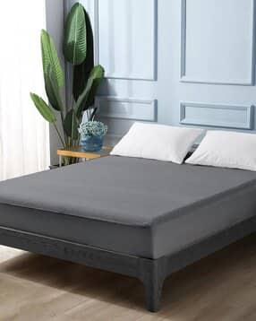 Solid Double Mattress Protector with Elastic Strap