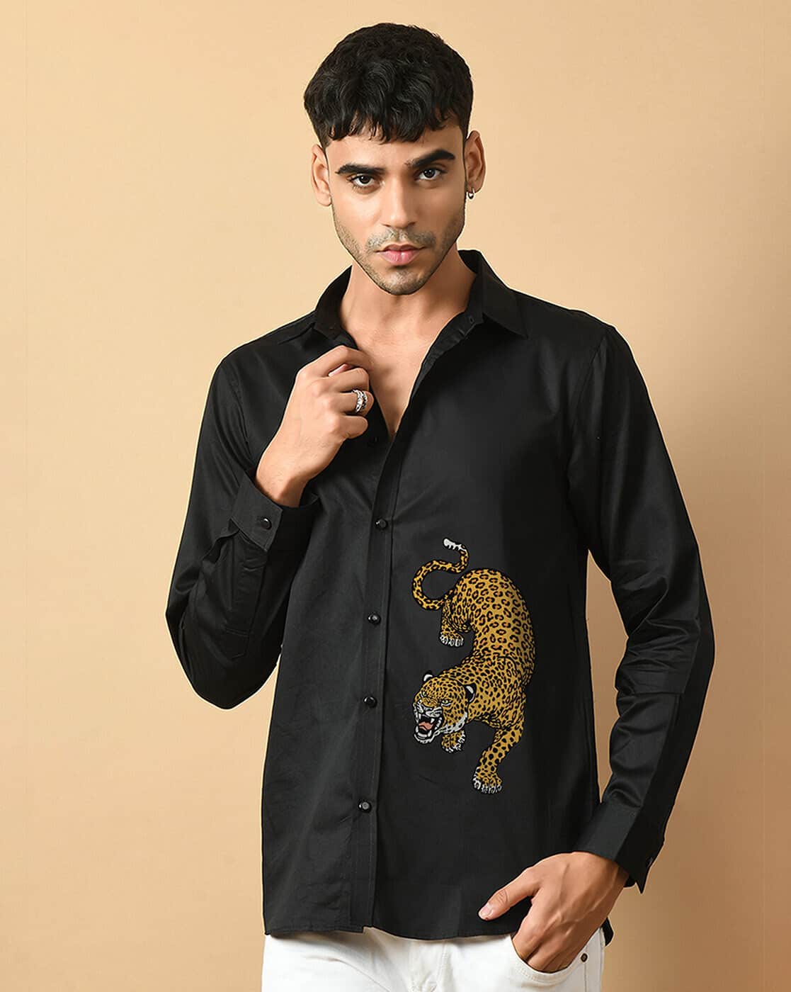 Buy OFFMINT Men Leopard Print Regular Fit Shirt Online | Ajio.com