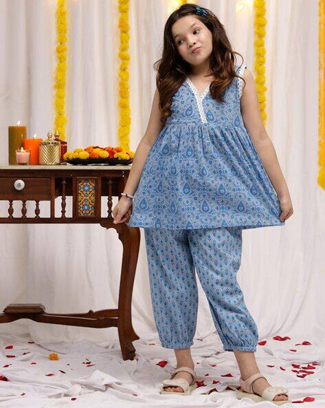 NEUDIS Girls Printed Kurta & Pants Set