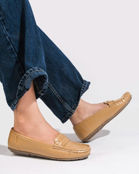 Women Round-Toe Slip-On Loafers