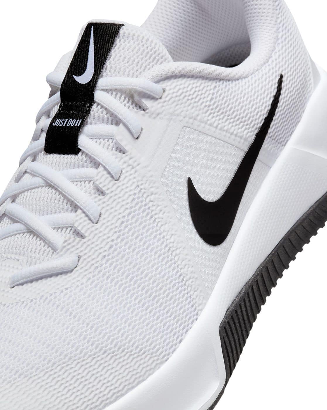 nike white workout shoes