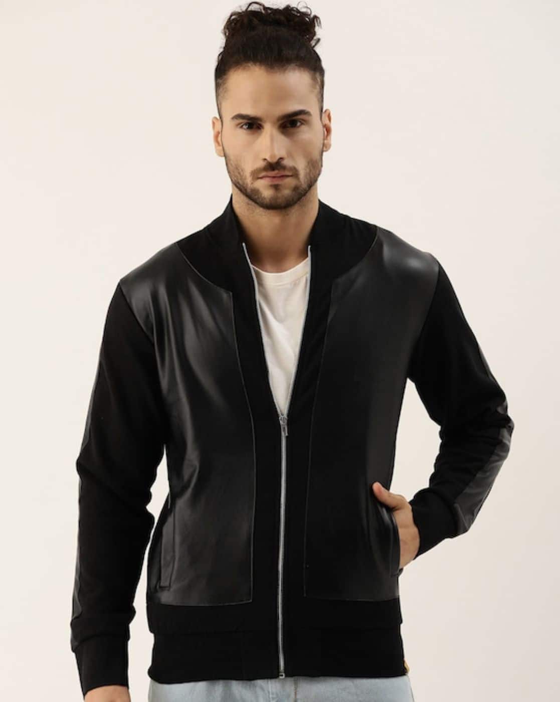 -1117Wx1400H-465143916-black-