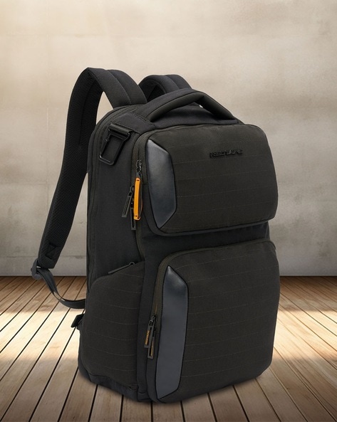 Laptop Bagpack with Zip Closure