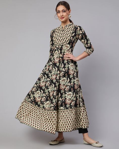Black Kurtas for Women by GLAM ROOTS Online | Ajio.com