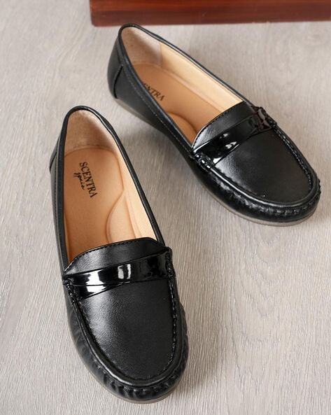 Scentra Women Round-Toe Slip-On Loafers