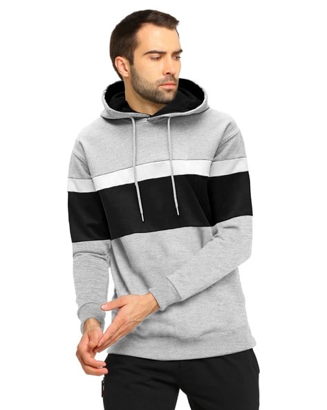 Men Colourblock Slim Fit Hooded T-Shirt