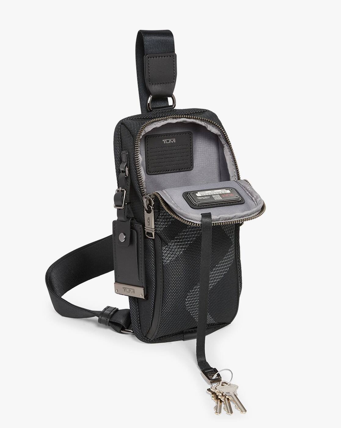 TUMI MARTIN SLING/ボディバッグ25503010D3 MARTIN SLING | Tumi US