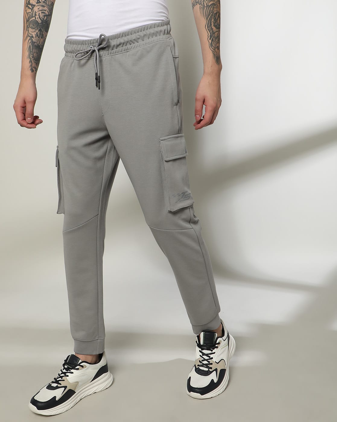 Men Comfort Fit Cargo Joggers