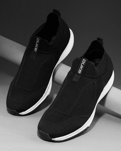 Men Low-Top Slip-On Walking Shoes