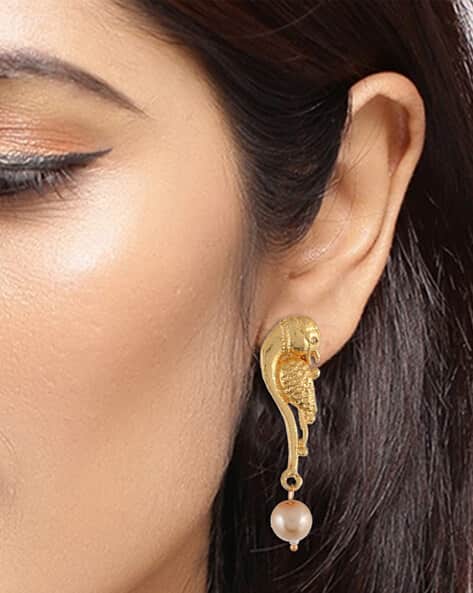 Handcrafted gold earrings discount