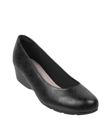 Black Formal Shoes Metro Shoes Online For Ladies Buy Black Heeled
