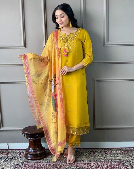 Embroidered Straight Kurta Set