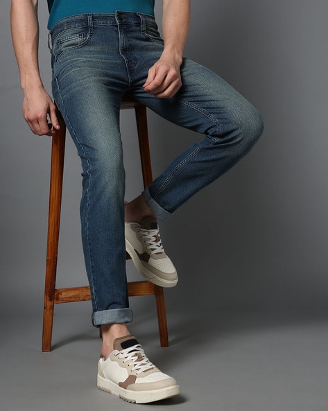 Men Lightly Washed Tapered Fit Jeans