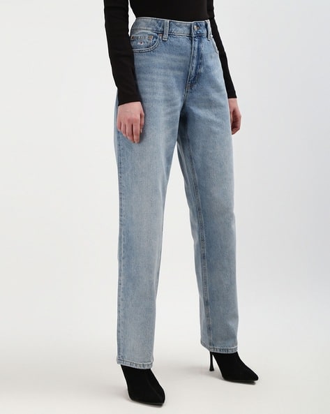 Women Lightly Washed Relaxed Fit Jeans