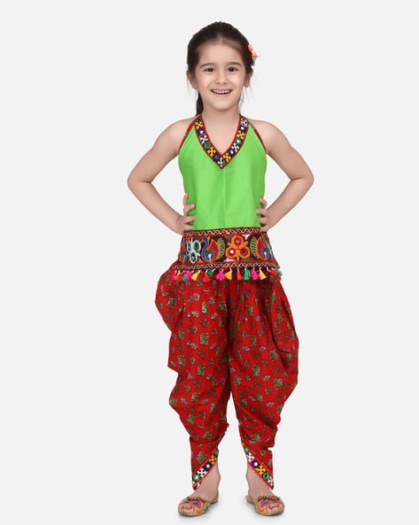 Bow n Bee 2-Piece Suit Set with Embroidered Accent