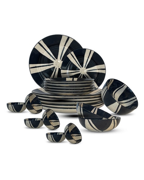 Blackcarrot 21-Piece Stoneware Dinner Set