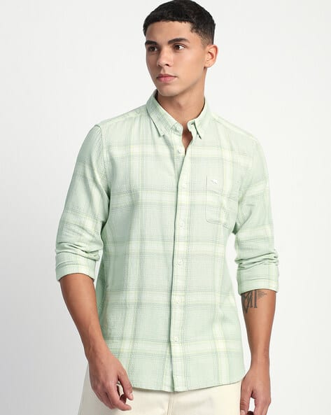 THE BEAR HOUSE Men Slim Fit Spread Collar Shirt