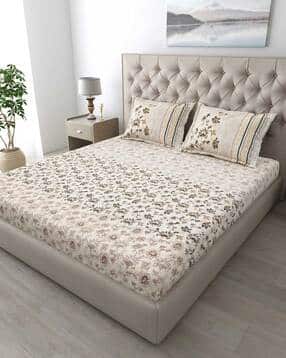 186 TC Floral Print King-Size Bedsheet with Pillow Covers-image-28