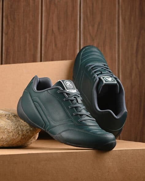 Men Round-Toe Shoes with Lace Fastening