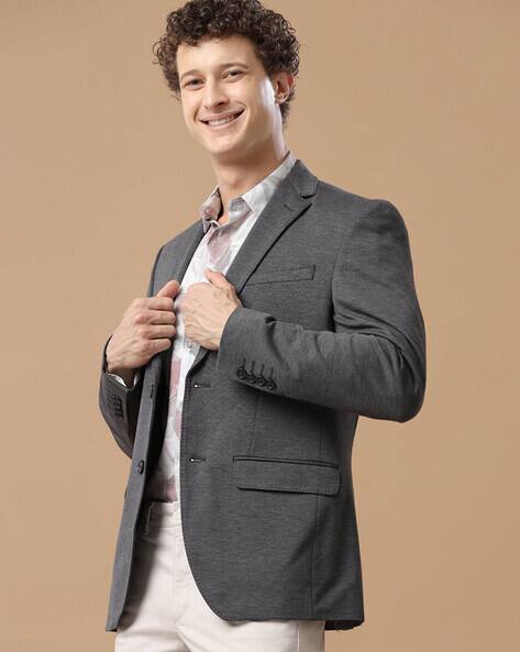 Men Slim Fit Single-Breasted Blazer with Full Sleeves