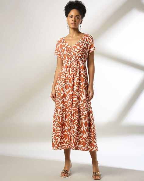 Women Leaf Print Regular Fit Tiered Dress